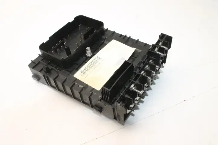 Volkswagen Tiguan (2007 - 2011) 1K0937814F Блок монтирования реле — фото 5