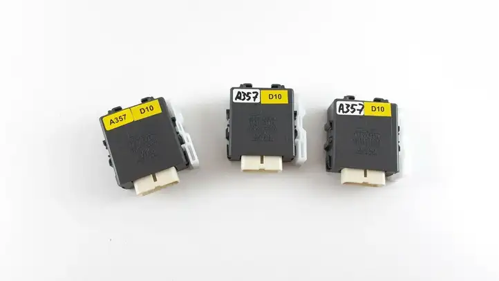 Lexus NX 200t (2014 - 2017)  8597042010 Блок управления центрального замка