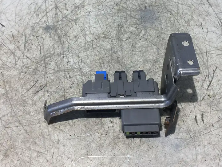 Honda Civic IX (2011 - 2017) TV00030 Блок монтирования реле — фото 6