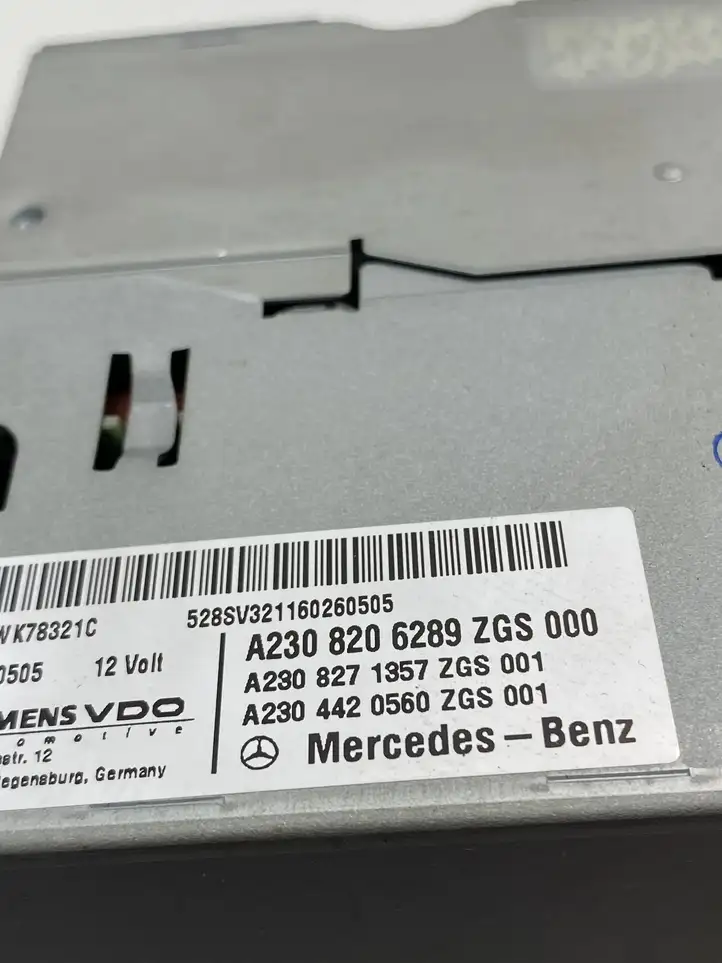 Mercedes-Benz SL R230 (2001 - 2012) A2308206289 Магнитола / мультимедийная система — фото 9