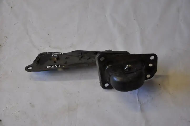 Skoda Superb B8 (3V) (2015 - 2023)  5Q0505226C Вилы