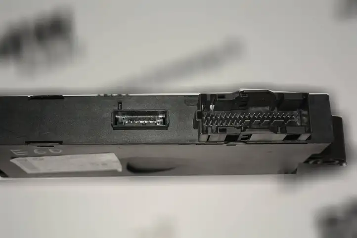 BMW 5 E60 E61 (2004 - 2010)  6943814 Модуль блока управления CAS