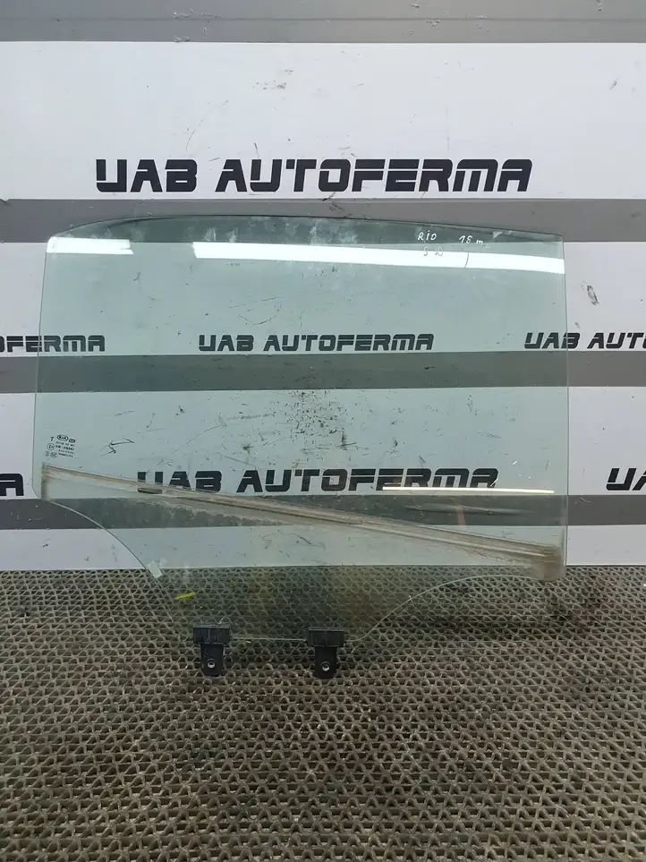 Kia Rio (2015 - 2017) 43R016942 Стекло задней двери — фото 1