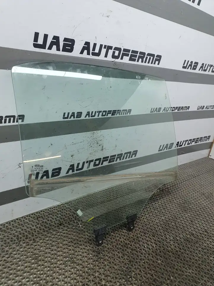 Kia Rio (2015 - 2017) 43R016942 Стекло задней двери — фото 3