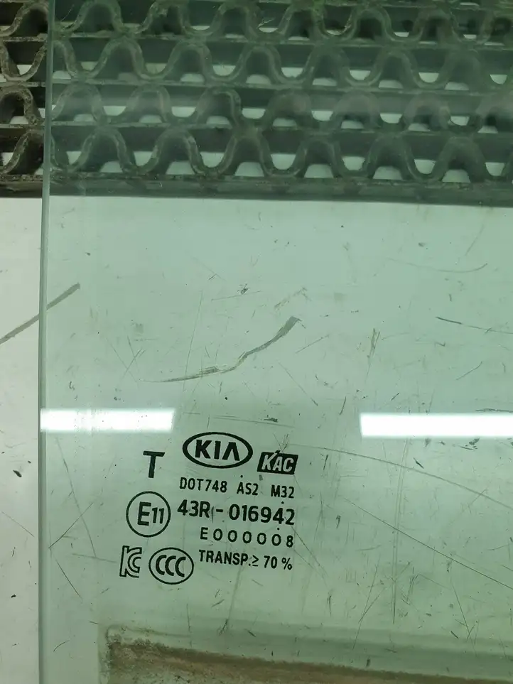 Kia Rio (2015 - 2017) 43R016942 Стекло задней двери — фото 5
