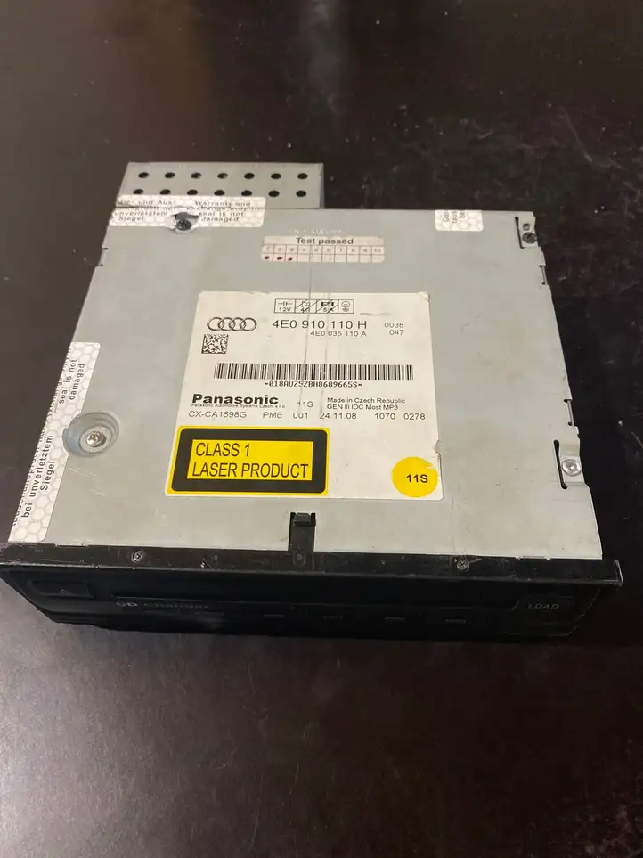 Audi A6 S6 C6 4F (2004 - 2008) 4E0910110H CD/DVD чейнджер — фото 1