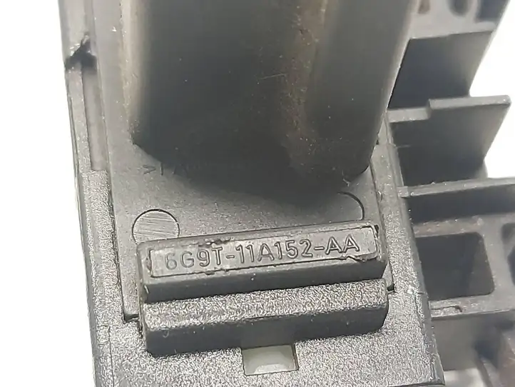 Volvo V70 (2007 - 2013)  6G9T11A152AA Датчик педали сцепления