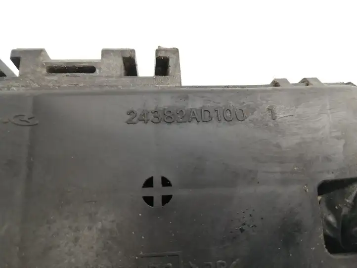 Nissan Qashqai (2013 - 2017)  24382AD100 Блок монтирования реле