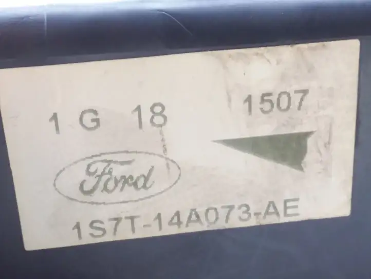 Ford Mondeo Mk III (2000 - 2007) 1S7T14A073AE Блок монтирования реле — фото 4