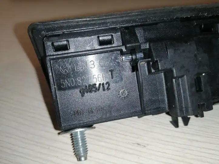 Volkswagen PASSAT B7 (2011 - 2014) 5N0827566T Кнопка закрытия крышки багажника — фото 4