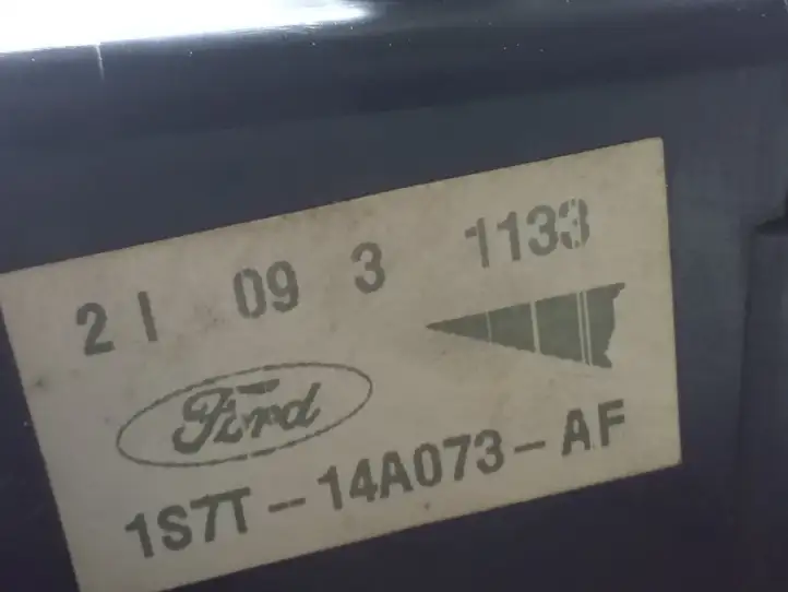 Ford Mondeo Mk III (2000 - 2007) 1S7T14A073AF Блок монтирования реле — фото 4