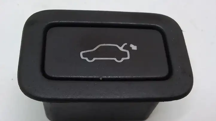 Volvo XC60 (2008 - 2013) 31264960 Кнопка закрытия крышки багажника — фото 1