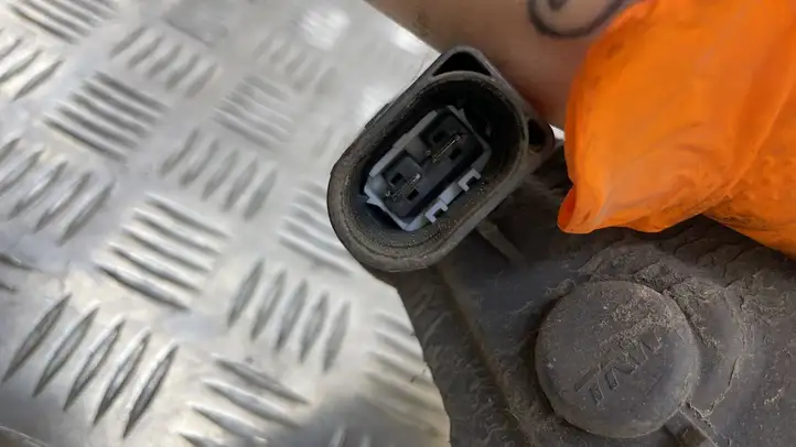 Audi A6 (2004 - 2008)   Задний суппорт