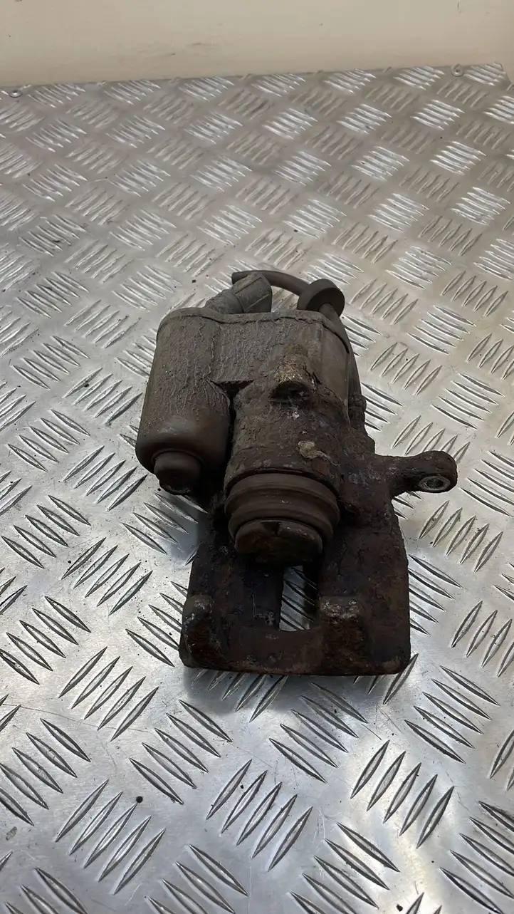 Audi A6 (2004 - 2008)   Задний суппорт