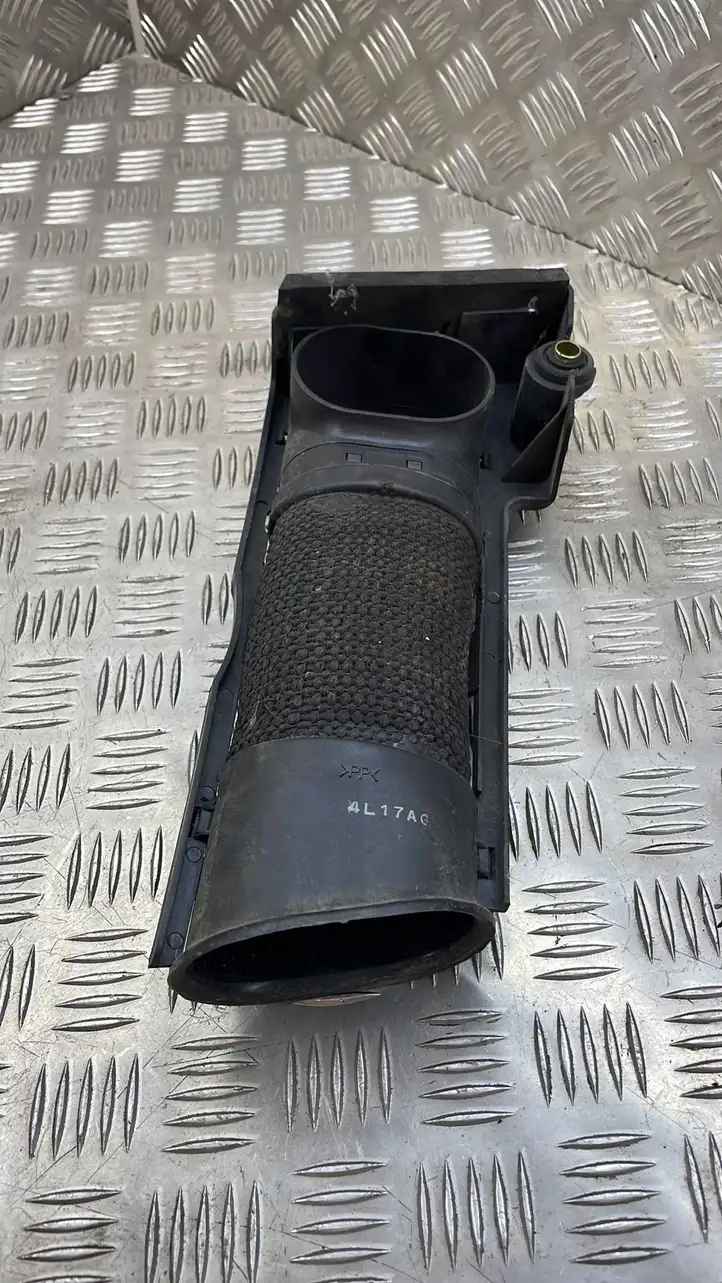 Hyundai Santa Fe (2000 - 2005) 2821026200 Трубка подачи воздуха — фото 3