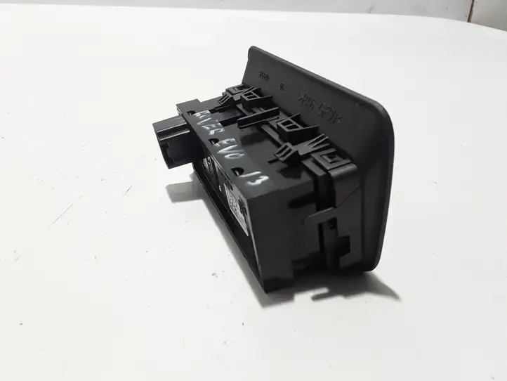 Land Rover Evoque I (2011 - 2015) BJ3211654AB Кнопка закрытия крышки багажника — фото 4