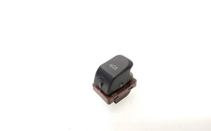Audi A5 8T 8F (2007 - 2011) 8K0959831A Кнопка закрытия крышки багажника — фото 1
