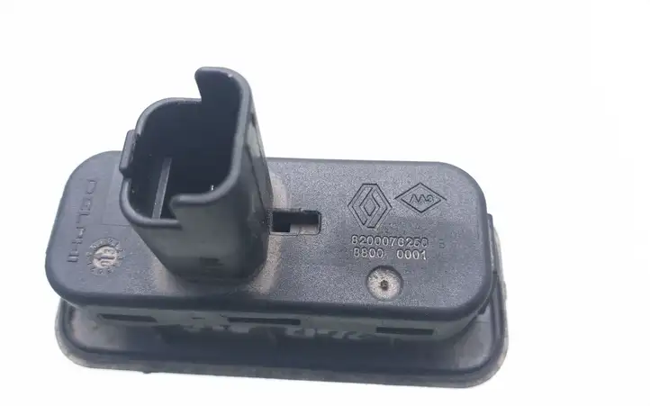 Renault Scenic II - Grand scenic II (2003 - 2006) 8200076256B Кнопка закрытия крышки багажника — фото 2