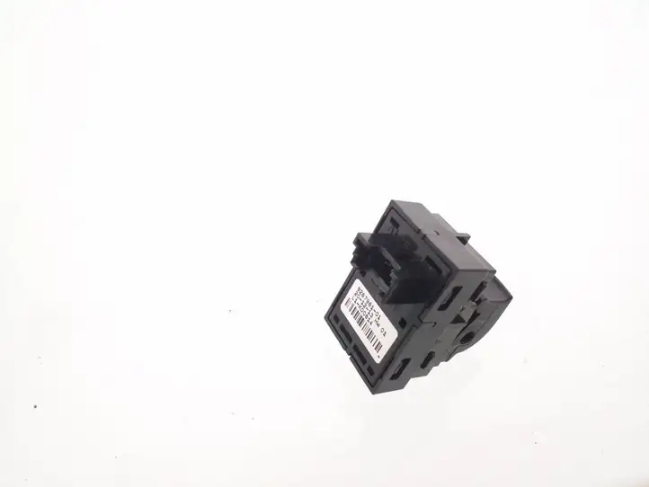 BMW X5 F15 (2013 - 2017) 9267981 Кнопка закрытия крышки багажника — фото 2