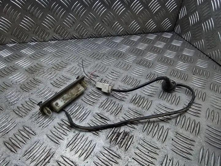 Toyota Prius (XW20) (2003 - 2009) 15A563 Кнопка закрытия крышки багажника — фото 4