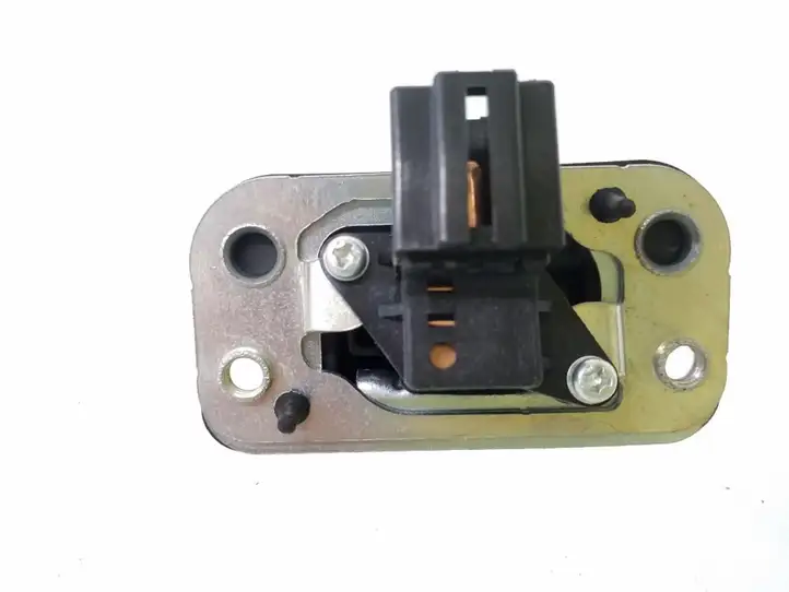 Honda Civic (2006 - 2011) M10444 Кнопка закрытия крышки багажника — фото 2