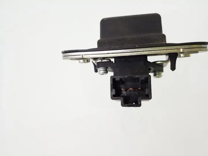 Honda Civic (2006 - 2011) M10444 Кнопка закрытия крышки багажника — фото 3
