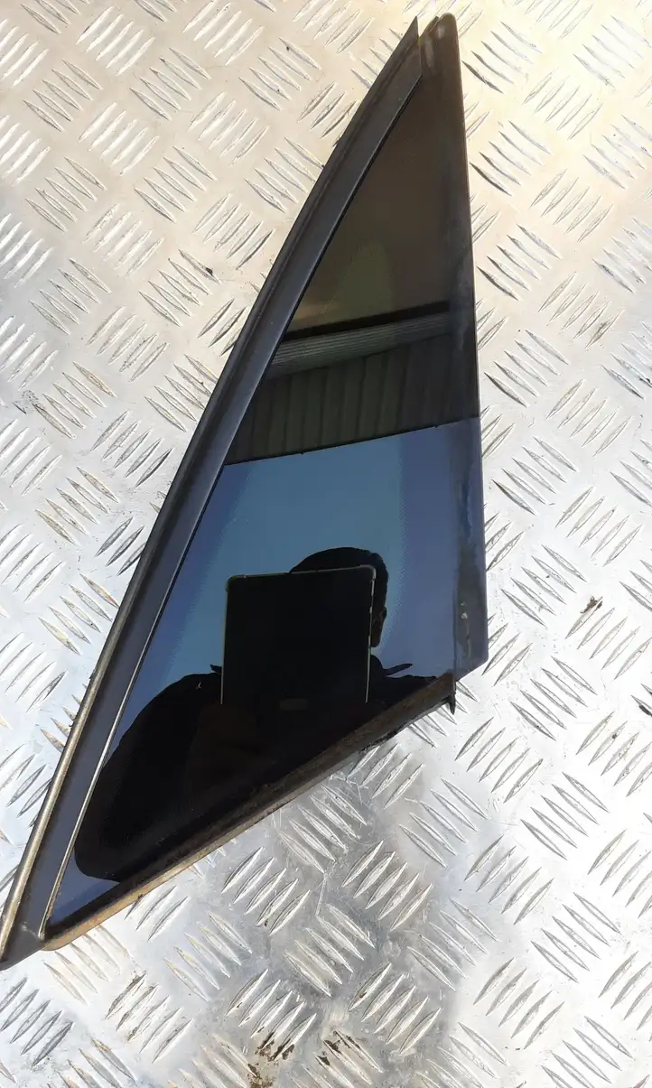 Audi A8 S8 D3 4E (2005 - 2007) E000233 Заднее боковое стекло — фото 1