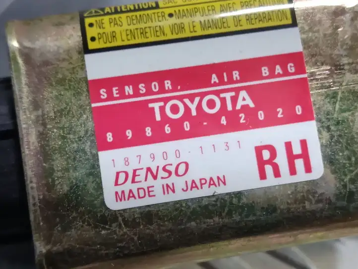 Toyota RAV 4 (XA20) (2000 - 2005) 8986042020 Датчик удара SRS — фото 4