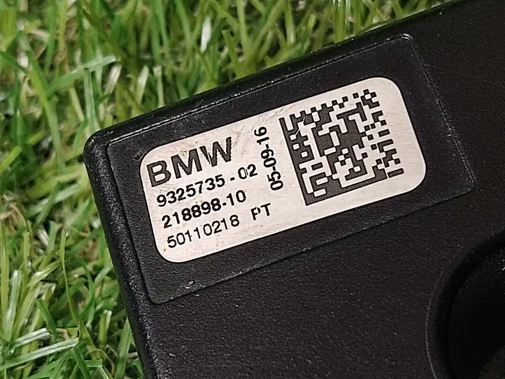 BMW 3 F30 F35 F31 (2012 - 2018) 9325735 Усилитель антенны — фото 3