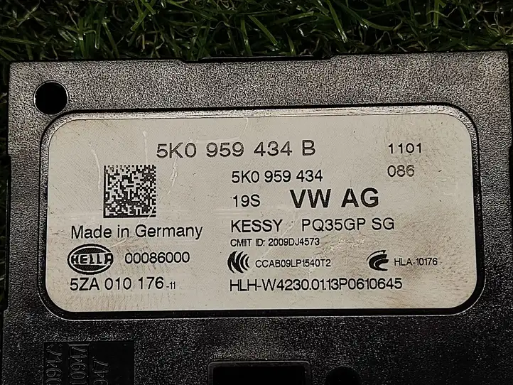 Volkswagen Jetta VI (2011 - 2018) 5K0959434B Блок бесключевого доступа — фото 2
