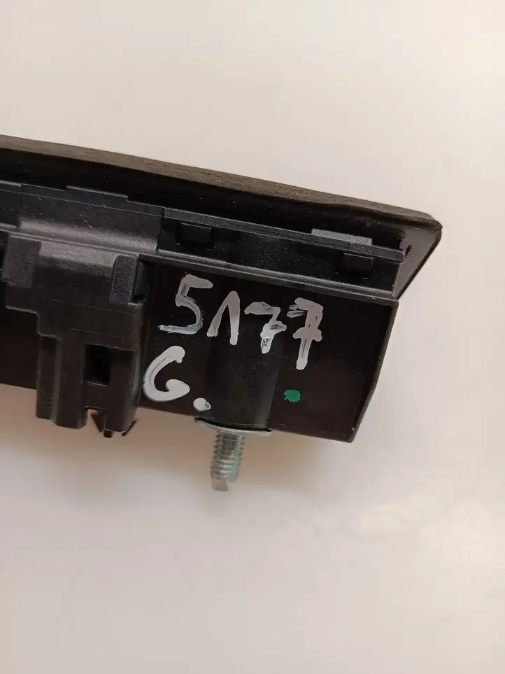 Volkswagen PASSAT B7 (2011 - 2014) 5N0827566 Кнопка закрытия крышки багажника — фото 3