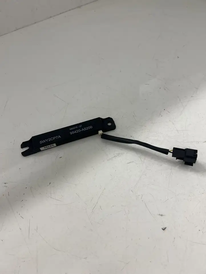 Hyundai Santa Fe (2012 - 2015)  94520A5200 Другие блоки управления / модули