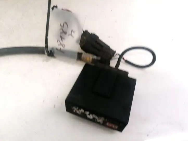Subaru Outback (2007 - 2009) E1367R010036 Блок управления ГБО — фото 2