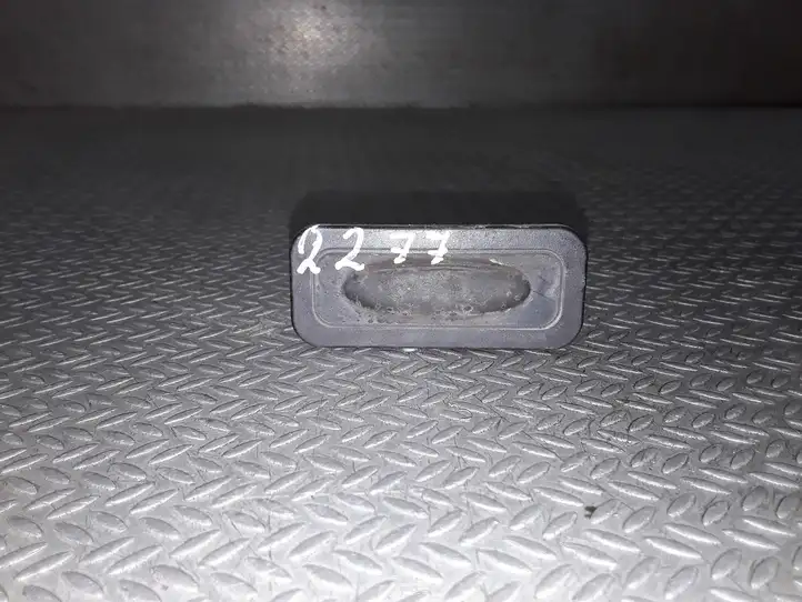 Renault Megane II (2002 - 2005) 8200076256 Кнопка закрытия крышки багажника — фото 1