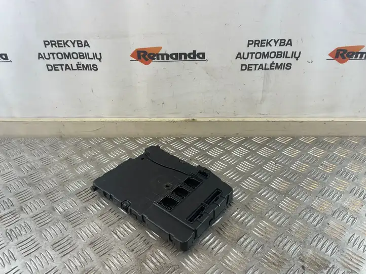 Renault Scenic II - Grand scenic II (2003 - 2006) 8200525384 Прочие блоки управления — фото 1