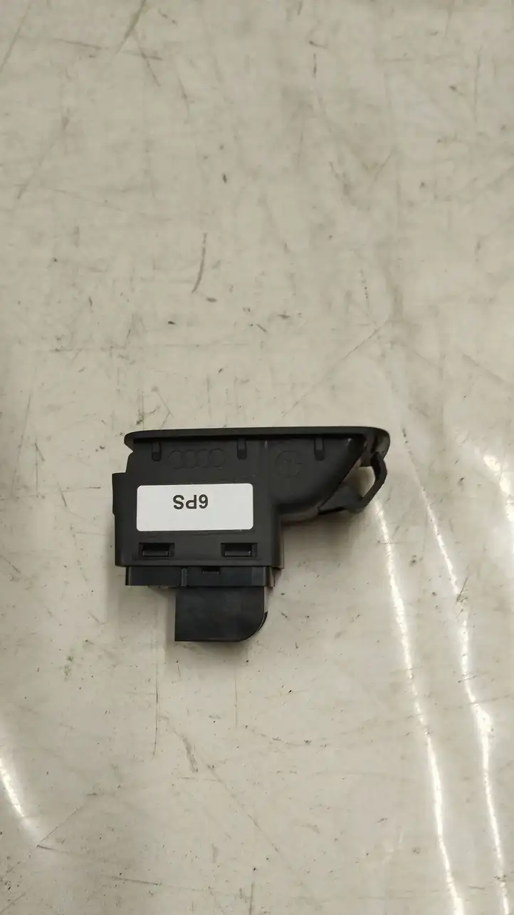 Audi A5 (2016 - ) 4m0959831 Кнопка закрытия крышки багажника — фото 5