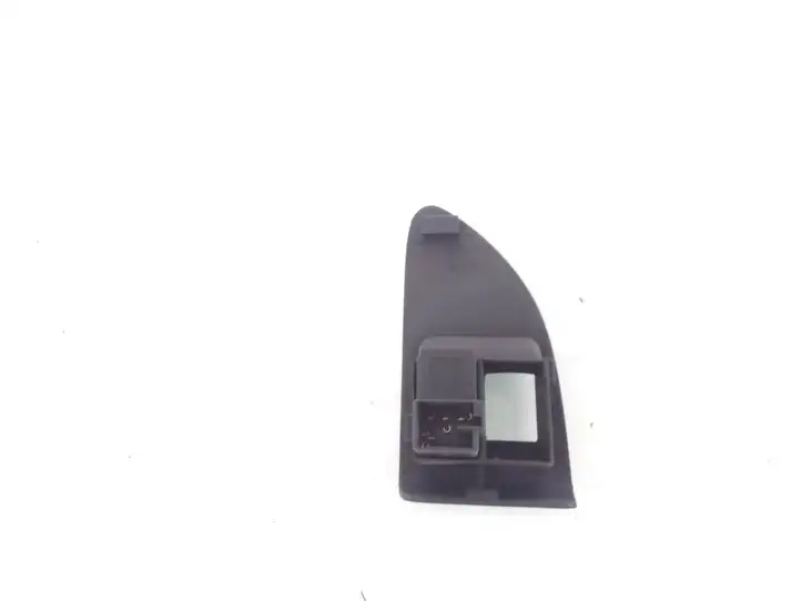 Volkswagen PASSAT B5.5 (2001 - 2005) 1J0959831A Кнопка закрытия крышки багажника — фото 2