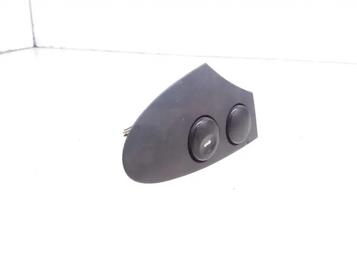 Ford Ka (1996 - 2008) 5S5110B839 Кнопка закрытия крышки багажника — фото 1