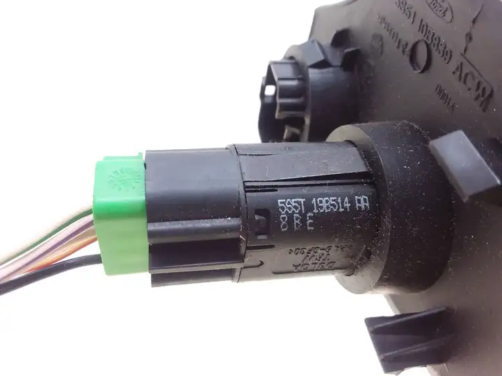 Ford Ka (1996 - 2008) 5S5110B839 Кнопка закрытия крышки багажника — фото 4