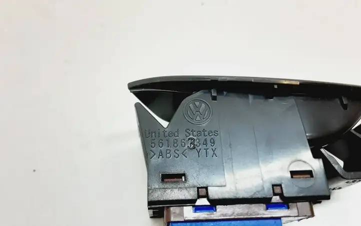 Volkswagen PASSAT B7 USA (2012 - 2016) 561863349 Кнопка закрытия крышки багажника — фото 2