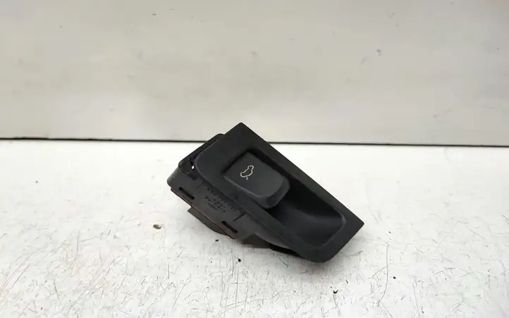 Audi A6 C7 (2011 - 2014) 4H0959831A Кнопка закрытия крышки багажника — фото 1