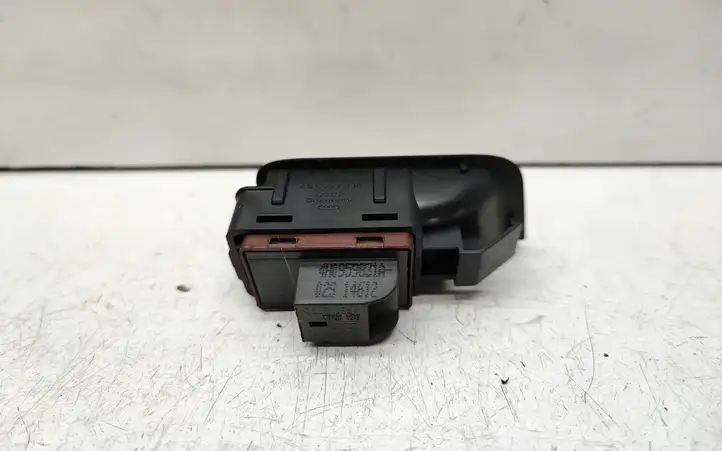 Audi A6 C7 (2011 - 2014) 4H0959831A Кнопка закрытия крышки багажника — фото 2