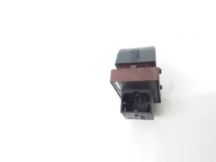 Audi A4 S4 B8 8K (2007 - 2011) 8K0959831A Кнопка закрытия крышки багажника — фото 2