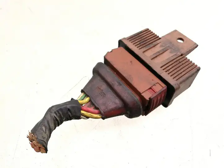 Citroen Xsara Picasso (1999 - 2012) 240109 Реле насоса горючего — фото 2
