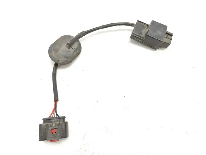 Audi A3/S3 8P (2008 - 2013) 1K0906093F Реле насоса горючего — фото 4