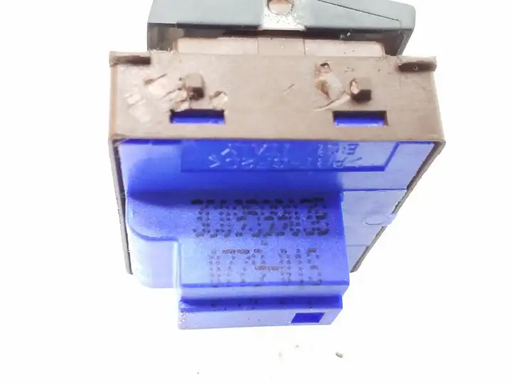 Volkswagen PASSAT B6 (2005 - 2010) 3C0959903B Кнопка закрытия крышки багажника — фото 6
