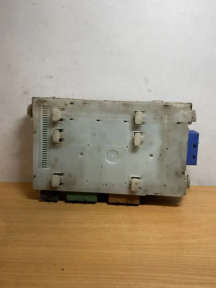 Ford Mondeo MK IV (2007 - 2014) 7G9T14A073 Блок монтирования реле — фото 3