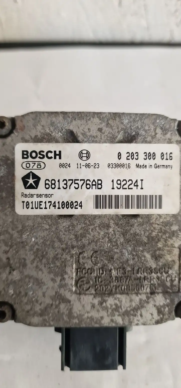 Dodge Durango (2009 - 2013)  68137576AB Блок управления постоянной скорости (cruise)