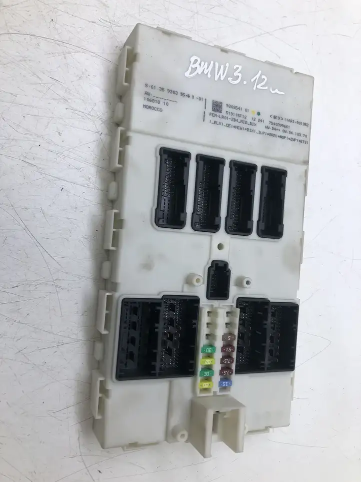 BMW 3 F30 F35 F31 (2012 - 2018) 930354101 Модуль комфорта — фото 1