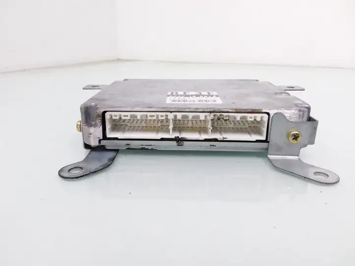 Mazda 323 (1994 - 2000)  2758005072 Блок управления двигателя